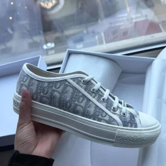 Christian Dior Walk 'n' Dior Sneakers Women's - New with Full Set - Picture 2 of 5